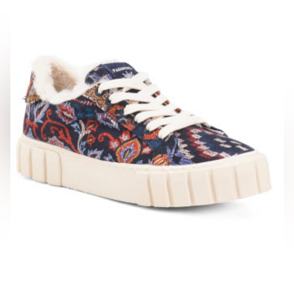 NIB FARM Rio Sneakers